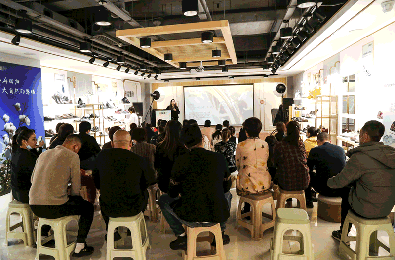 訂貨現(xiàn)場(chǎng)講解