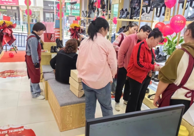 開(kāi)鞋店新手怎么拿貨？