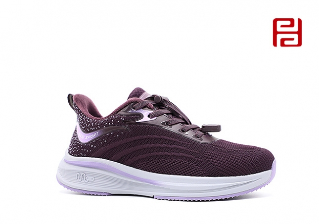 福連升冬季新款運(yùn)動生活女鞋休