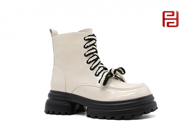 福連升冬季新款休閑生活女鞋時尚休閑女鞋馬丁靴